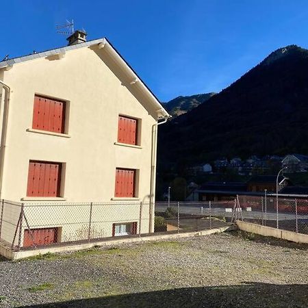 Appartement Au Centre Ville. Cauterets Exteriör bild